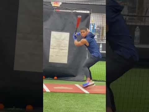 13-year-old’s swing is smooth as butter  🧈