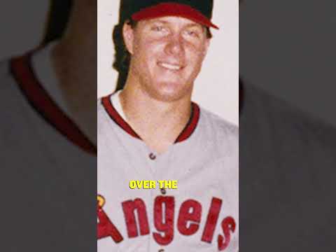 MLB pitcher with only ONE hand?! 🤯