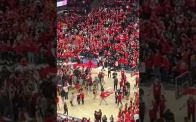 Fan collides with Caitlin Clark after Ohio State fans storms the court