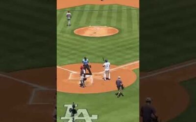 Ohtani Stays On The Field Between Pitching & Hitting 😯